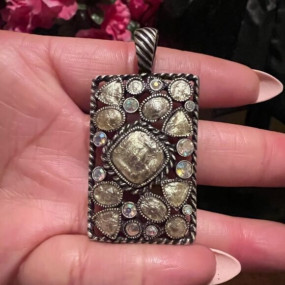 Vintage rectangle brass with rhinestone and crystal pendant by Lia Sophia - Picture 1 of 2